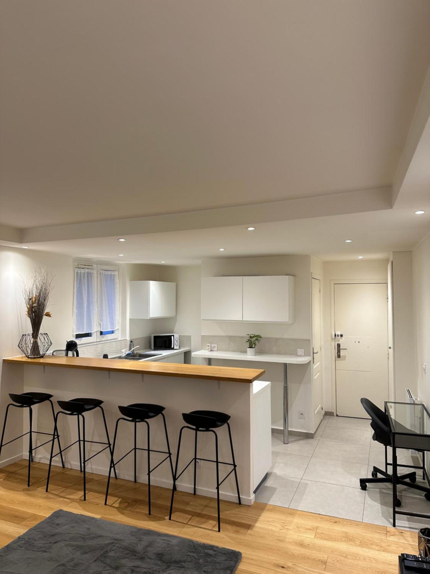 Super Appartement Refait A Neuf Beaucoup De Charme Boulogne-Billancourt Esterno foto